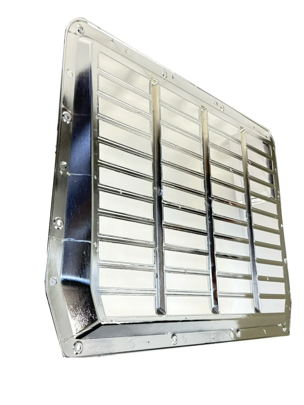 Fortpro Chrome Grille Replacement for Classic Mack DM/R Models | F247501 - Image 4